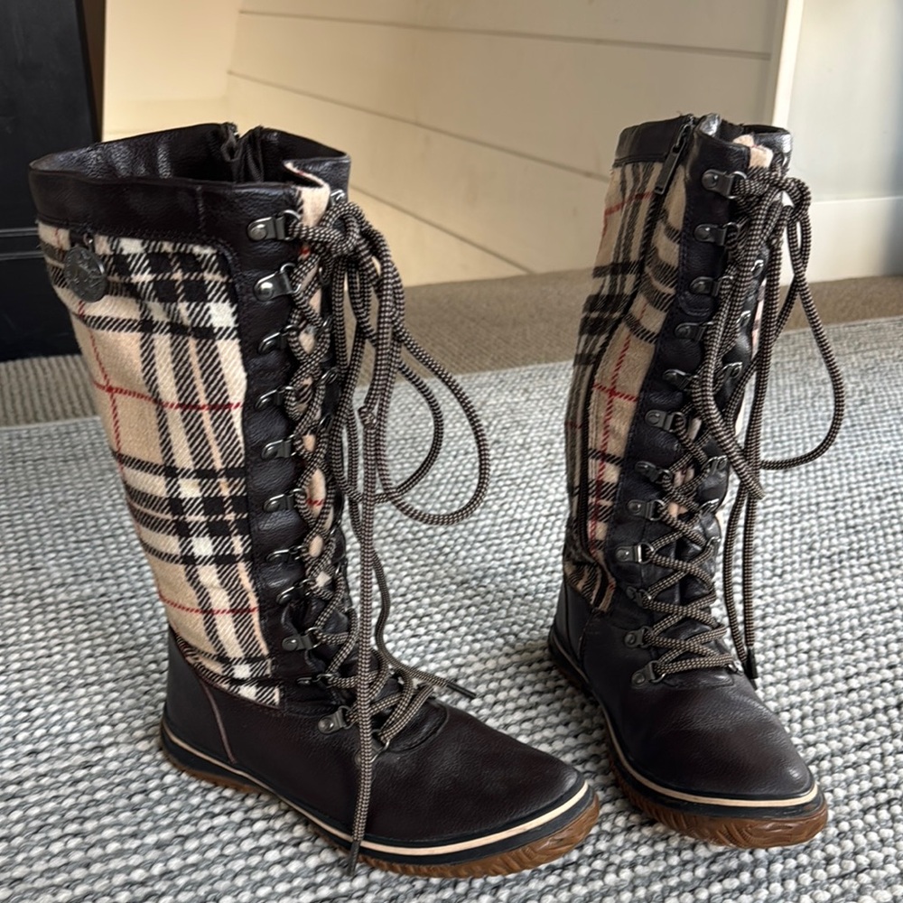 Pajar Canadian Burberry plaid fully insulated warm and waterproof winter boots